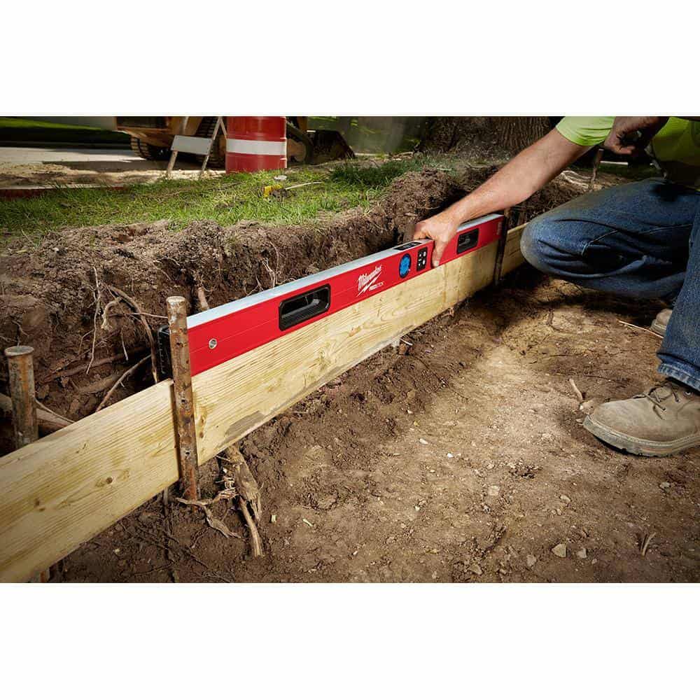 Milwaukee MLDIG24 24 in. Redstick Digital Box Level with Pin-Point Measurement Technology
