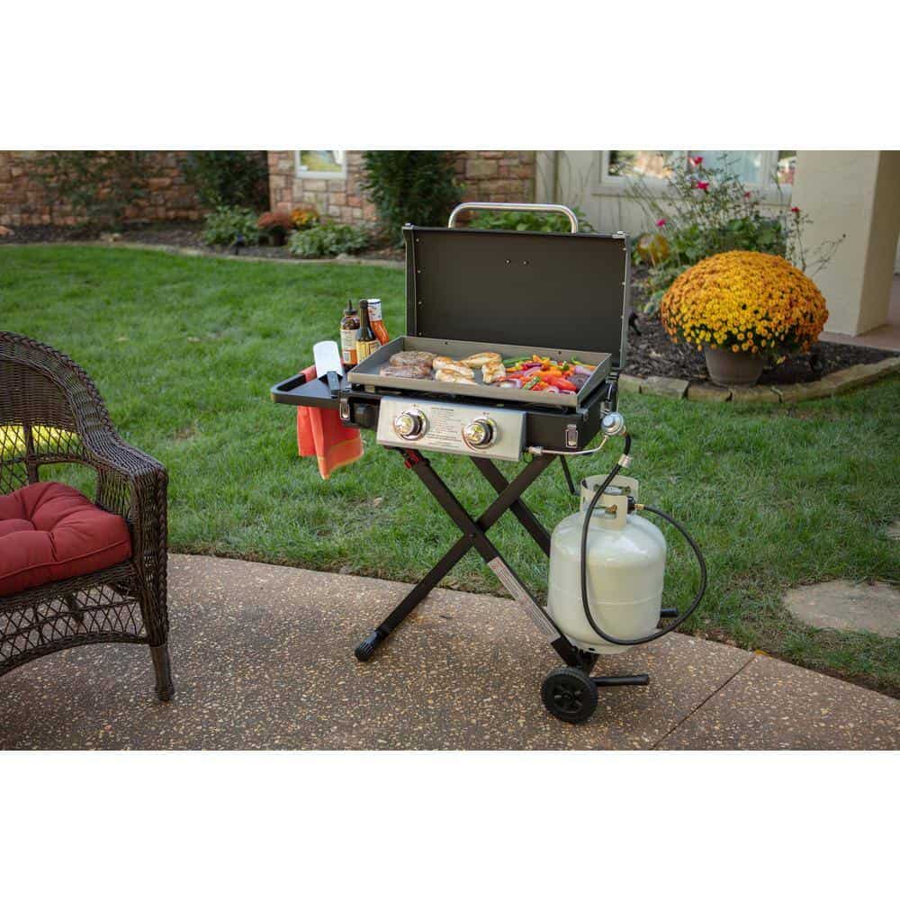 Razor GGC2030M 25 in. 2-Burner Portable Propane Gas Griddle with Lid and Folding Cart in Black