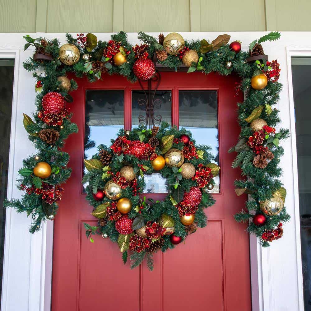 Village Lighting Company V-11090 30 in. Artificial Pre-Lit LED Scarlet Hydrangea Wreath