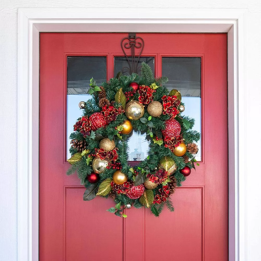 Village Lighting Company V-11090 30 in. Artificial Pre-Lit LED Scarlet Hydrangea Wreath