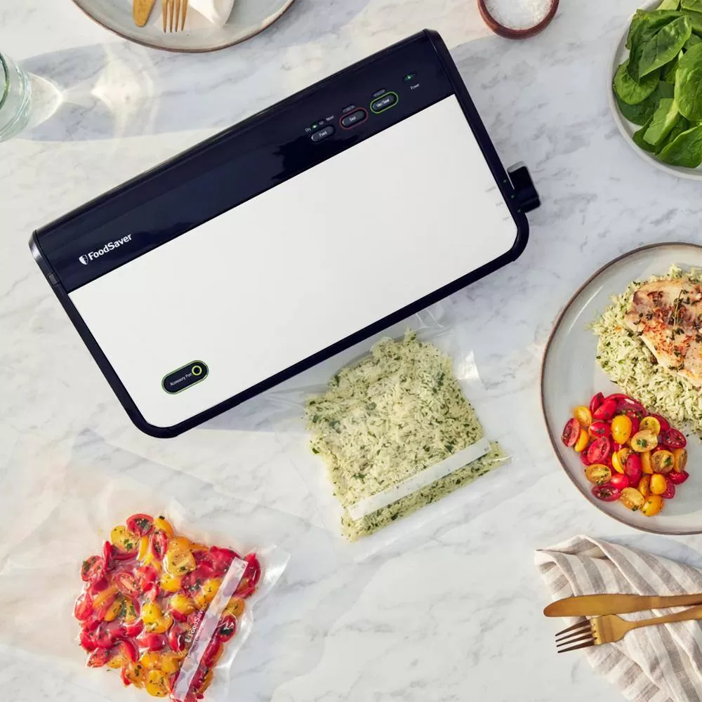 FoodSaver White Food Vacuum Sealer with Bonus Handheld Vacuum Sealer