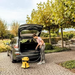 Karcher 1.628-114.0 WD 3 Multi-Purpose 4.5 Gal. Wet-Dry Shop Vacuum Cleaner with Attachments, Blower Feature and Compact Design 1000-Watt