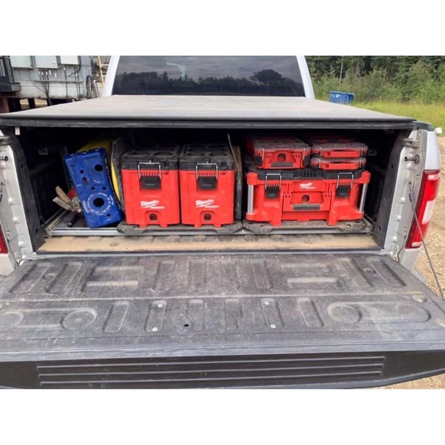 Milwaukee Packout 16.2 in. Compact Tool Box Black/Red