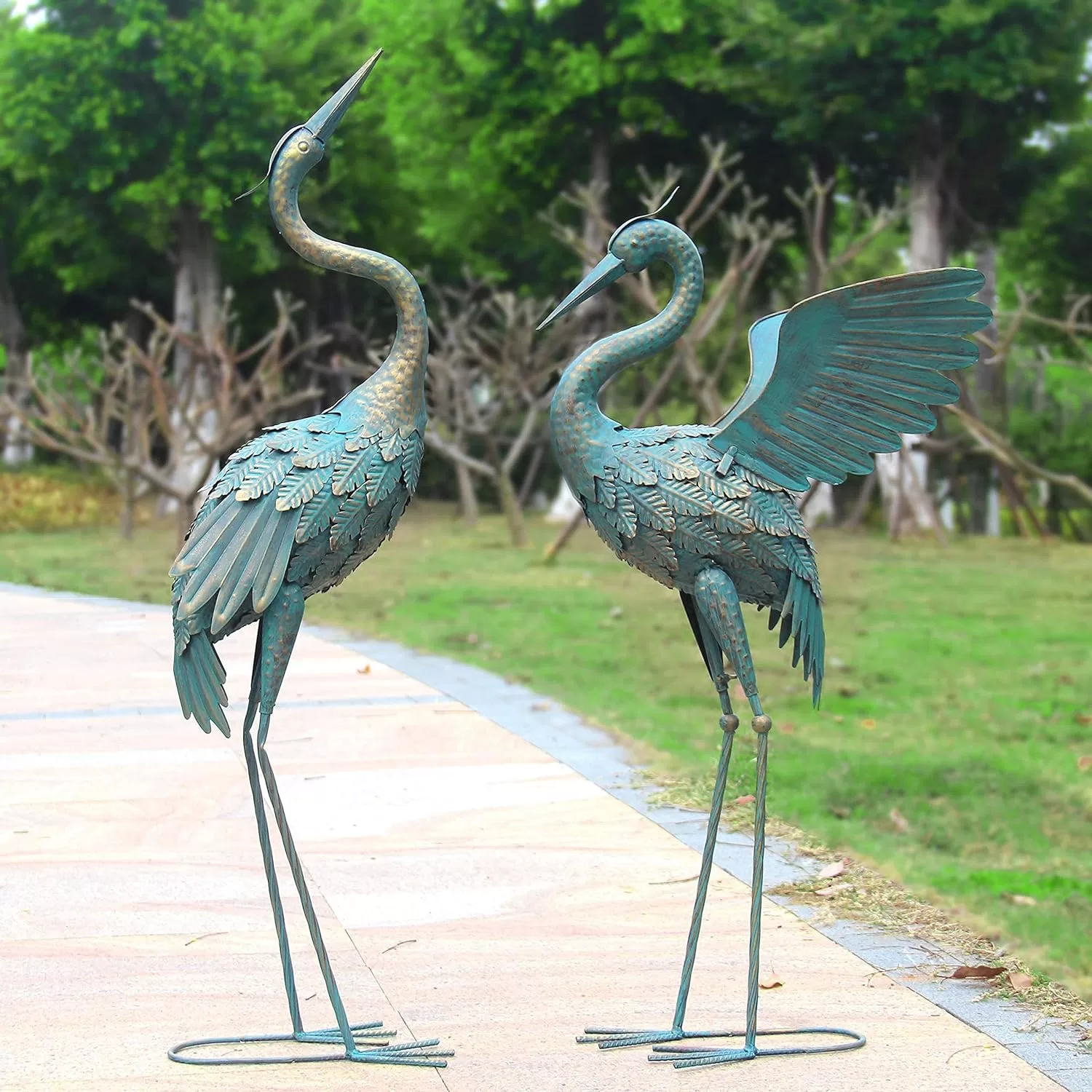 Oritty 33-37 Inch Metal Crane Garden Statue Décor, Bird Garden Sculpture & Statues, Set of 2