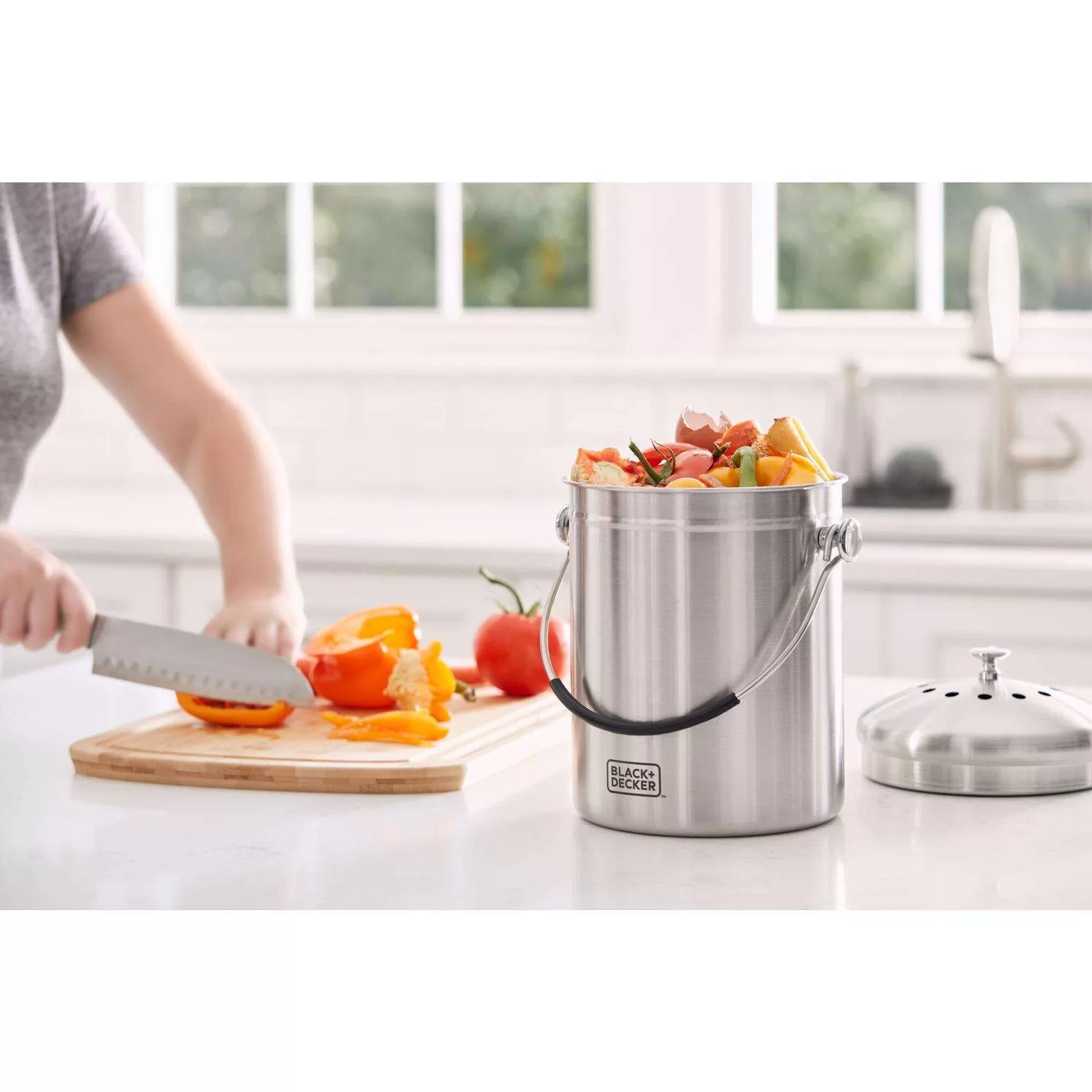 Black+Decker 166 oz Silver Stainless Steel Compost Keeper