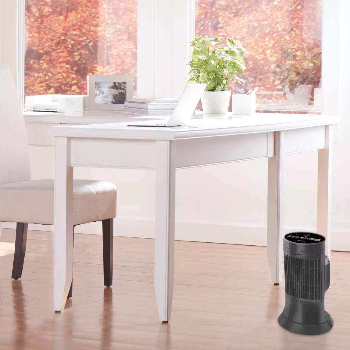 Honeywell Digital Ceramic Compact Tower Heater Black