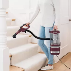 Shark Navigator Lift-Away ADV Upright Vacuum with PowerFins and Self-Cleaning Brushroll - LA401