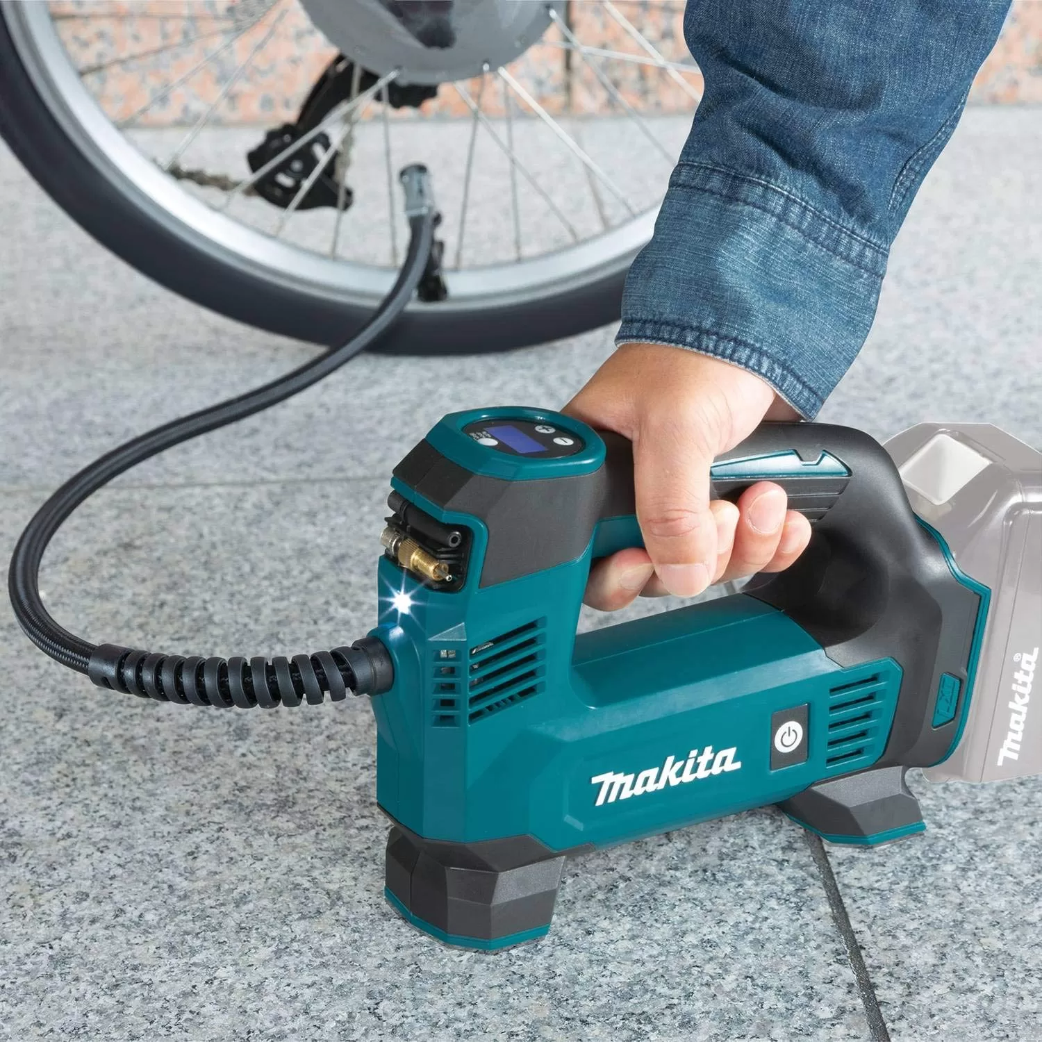 Makita DMP180ZX 18V LXT Lithium-Ion Cordless Inflator, Battery Powered, Tool Only