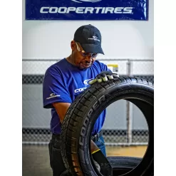 Starfire Solarus AS All-Season 235/45R18 94V Tire
