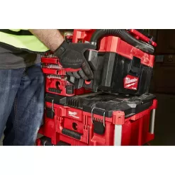 Milwaukee M18 FUEL PACKOUT Cordless 2.5 Gal Wet/Dry Vacuum w/AIR-TIP 1-1/4 in. - 2-1/2 in. (7-Piece) Long Reach Flexible Hose Set