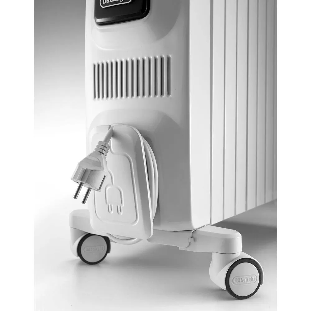 DeLonghi TRD50615E 1500-Watt 5120 BTU Electric Oil Filled Radiator Space Heater Quiet Full Room Comfort