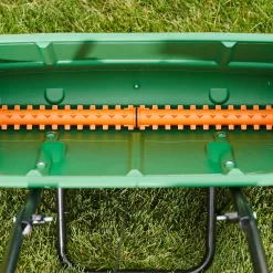 Scotts 32-lb Turf Builder Classic Drop Fertilizer Spreader