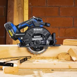 Kobalt XTR 24-volt 7-1/4-in Brushless Cordless Circular Saw (Bare Tool)