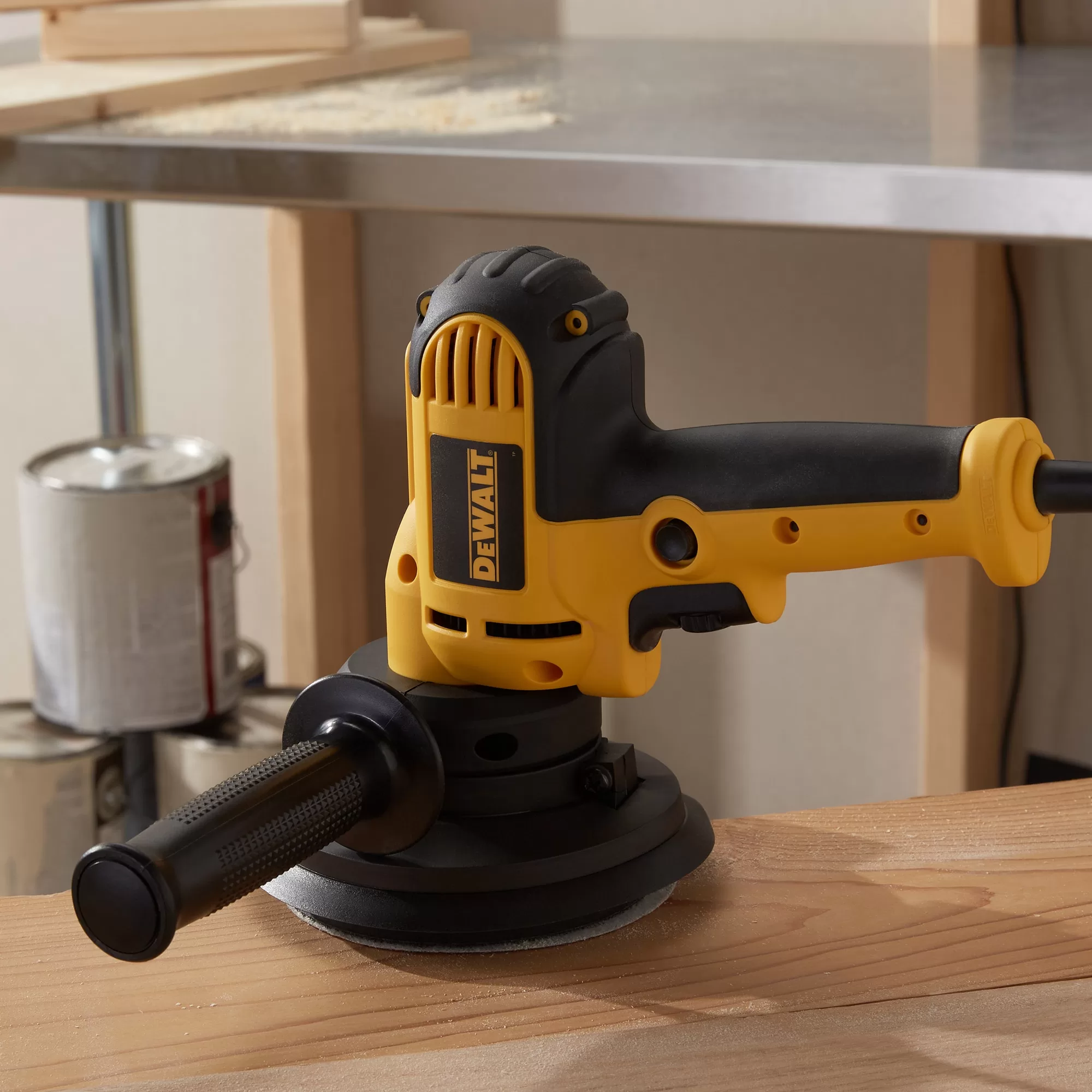 DEWALT DWE6401DS 120-Volt 6-Amp Corded Disc Sander with Dust Management