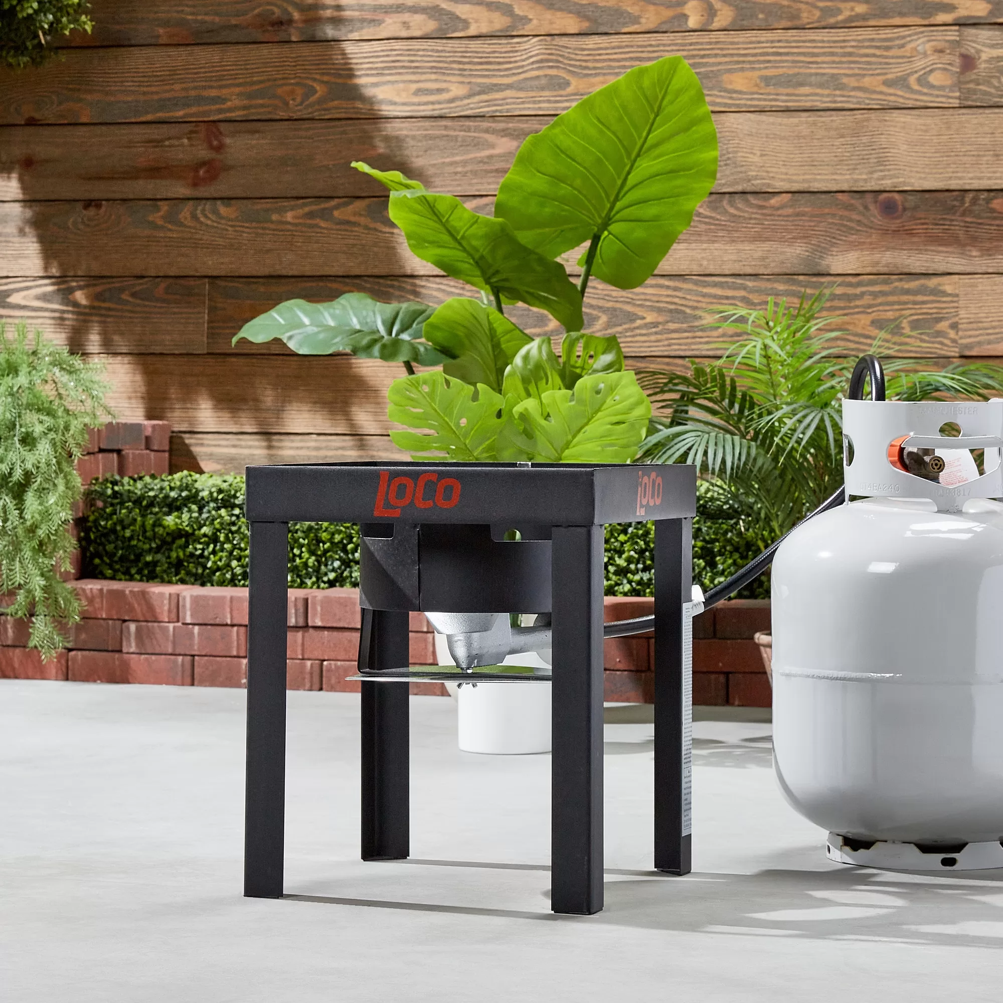 LoCo COOKERS 1-Burner Propane 20-lb Cylinder Manual Iron Outdoor Burner