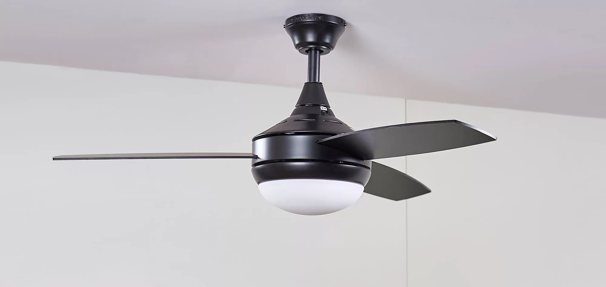 Harbor Breeze Beach Creek 44-in Matte Black Integrated LED Indoor Downrod or Flush Mount Ceiling Fan with Light and Remote (3-Blade)