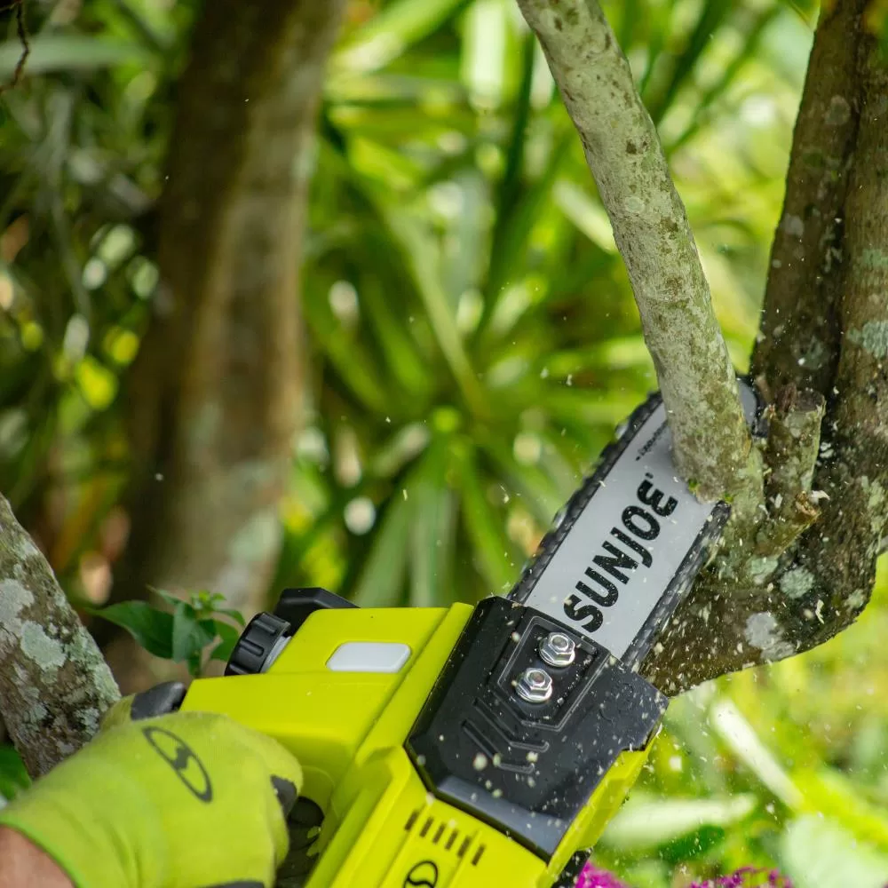 Sun Joe 24-volt 10-in Brushless Battery 4 Amp 4 Ah Chainsaw (Battery and Charger Included)