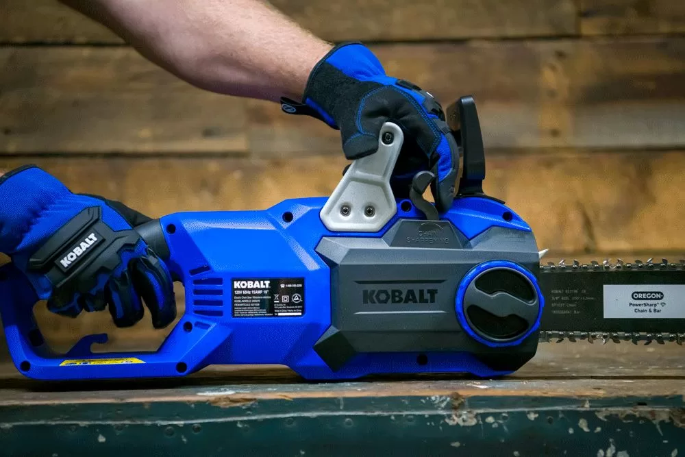 Kobalt A011038 18-in Corded Electric 15 Amp Chainsaw