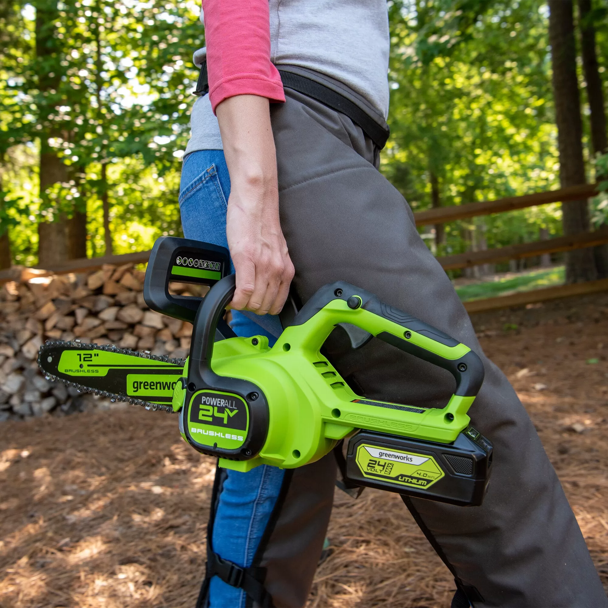 Greenworks 24-volt 12-in Brushless Battery 4 Ah Chainsaw (Battery and Charger Included)