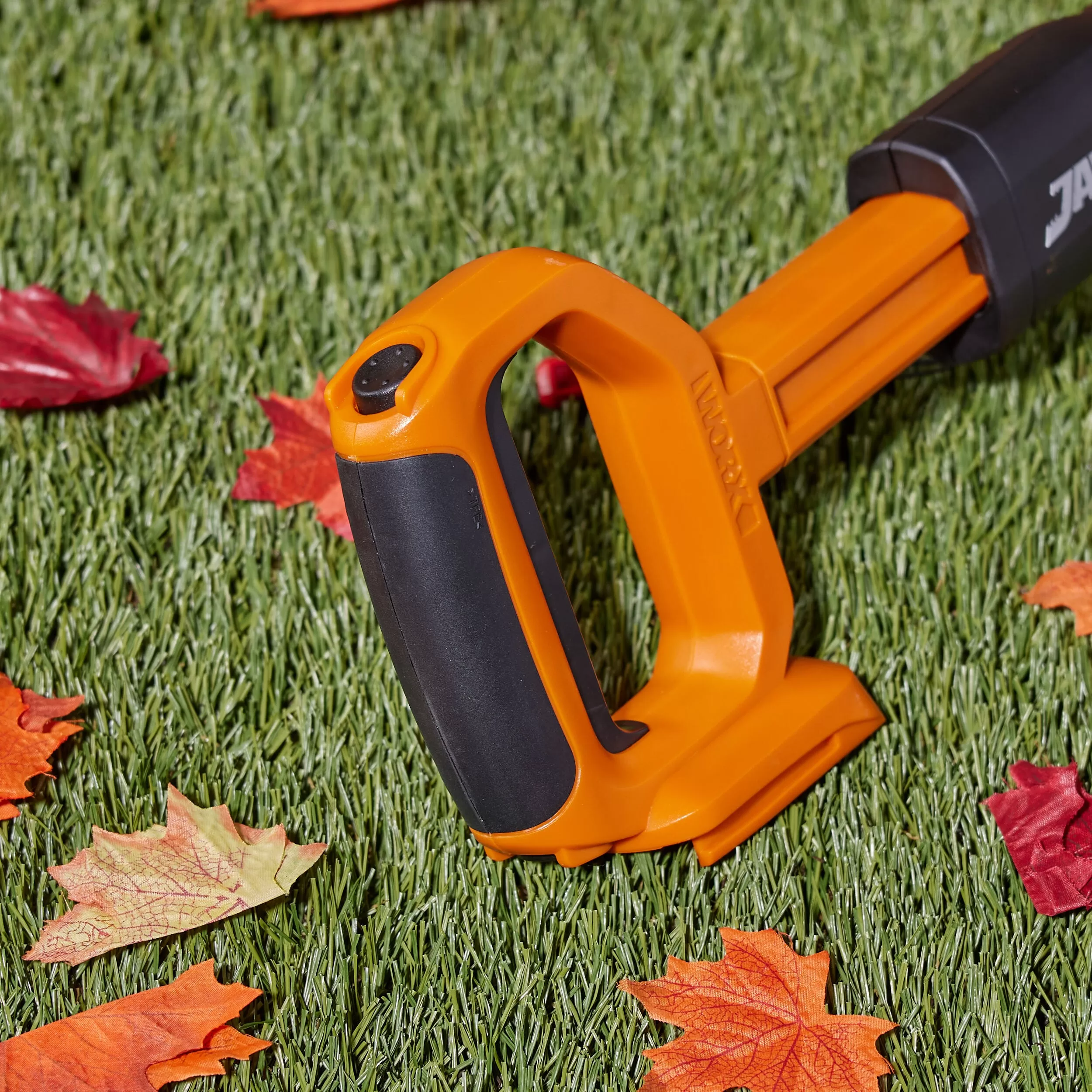 WORX Jaw Saw 20-volt Max 6-in Battery Chainsaw (Battery and Charger Not Included)