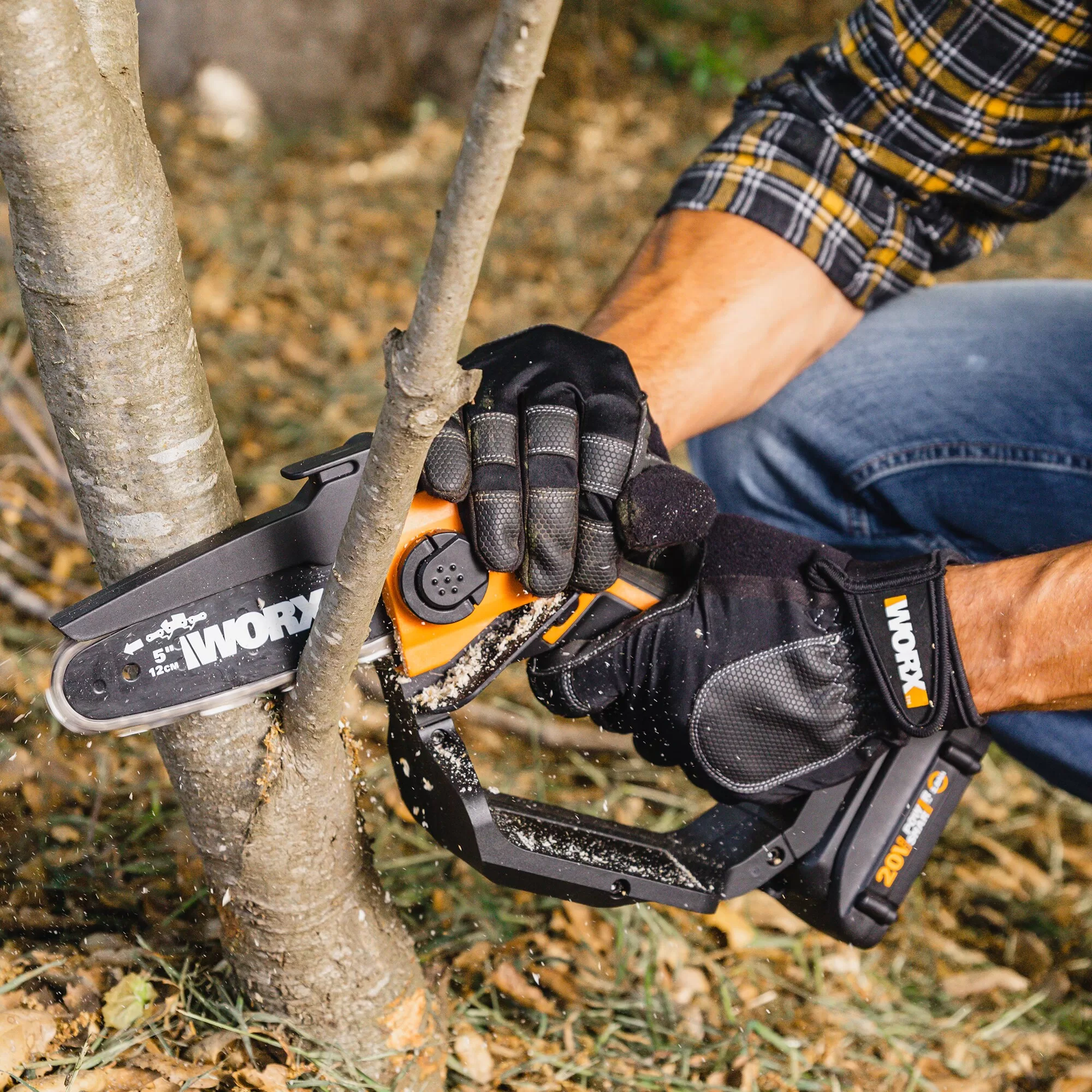 WORX Power Share 20-volt 6-in Battery Chainsaw (Battery and Charger Not Included)