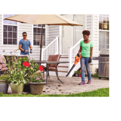 BLACK+DECKER LSW221 20-volt Max 80-CFM 130-MPH Handheld Cordless Electric Leaf Blower (Battery Included)
