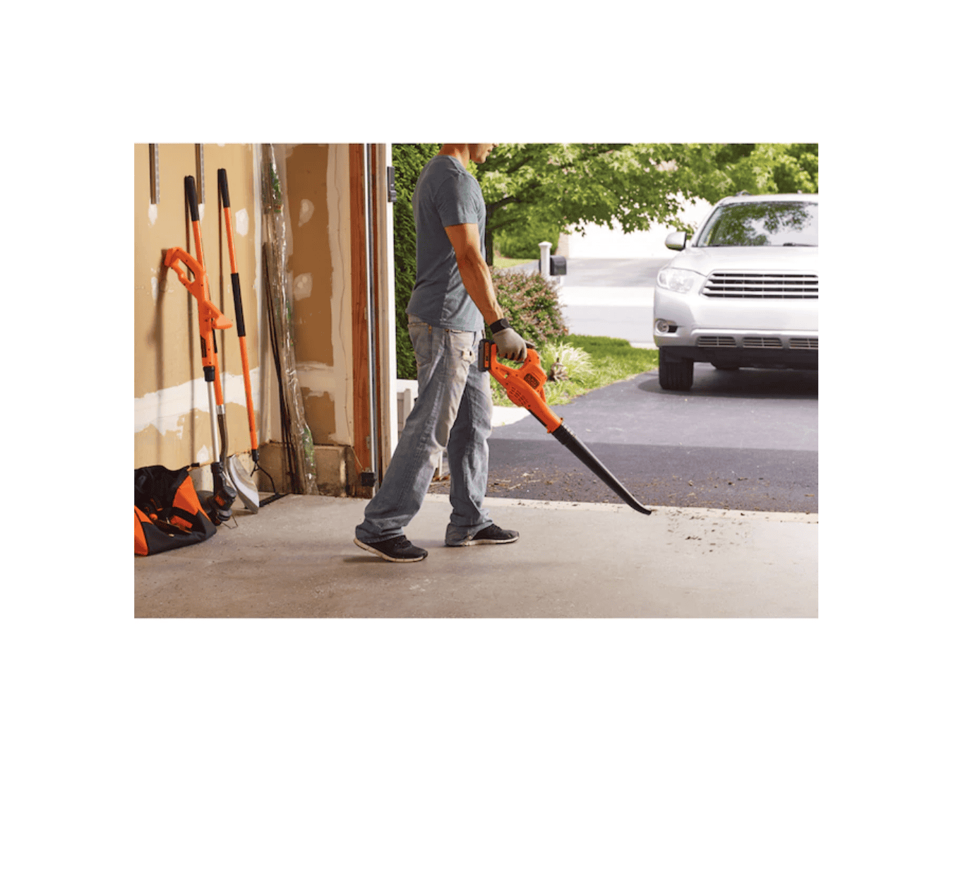 BLACK+DECKER LSW221 20-volt Max 80-CFM 130-MPH Handheld Cordless Electric Leaf Blower (Battery Included)