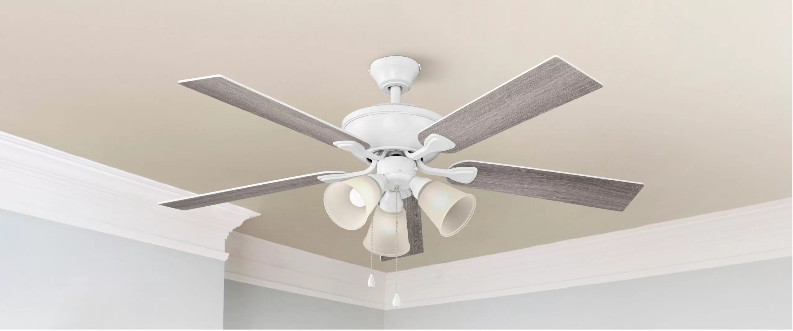 Harbor Breeze Sailor Bay 52-in White Indoor Downrod or Flush Mount Ceiling Fan with Light (5-Blade)