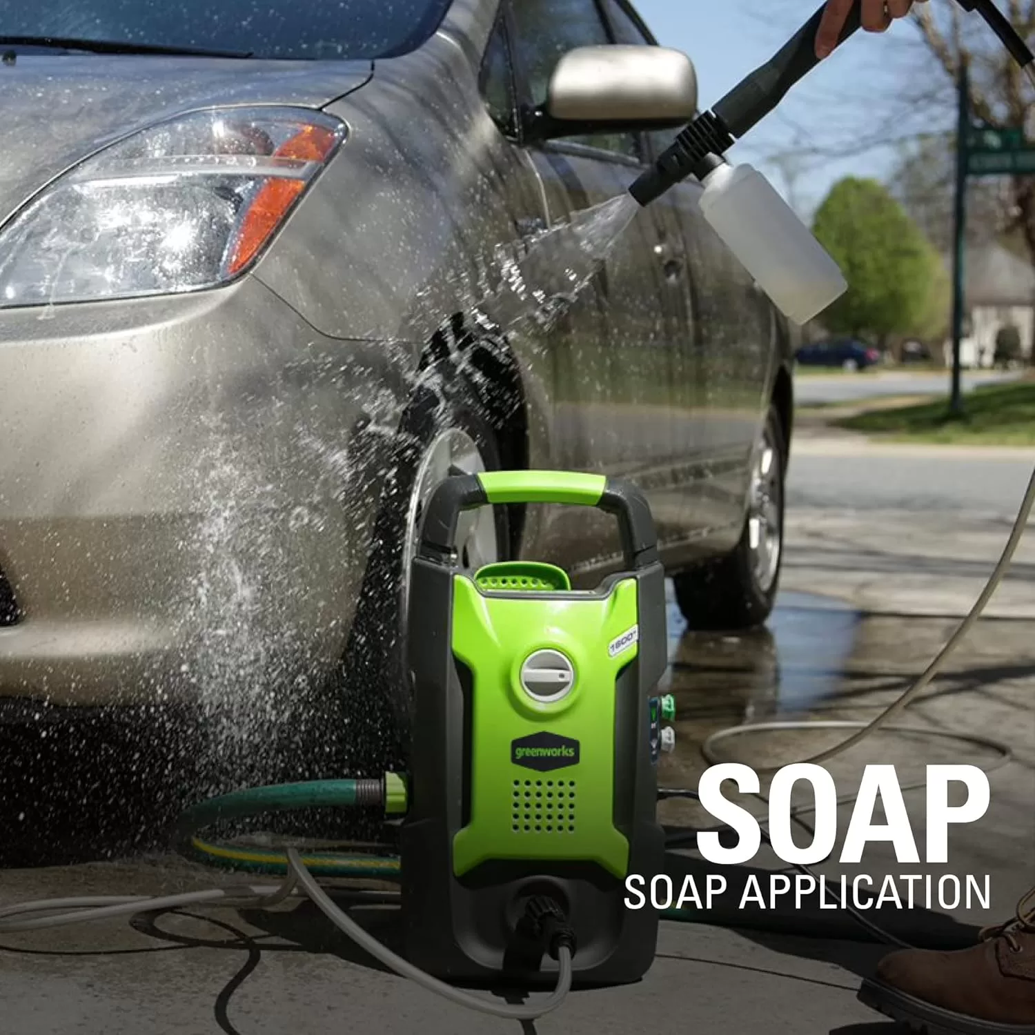Greenworks 1600 PSI (1.2 GPM) Electric Pressure Washer (Ultra Compact / Lightweight / 20 FT Hose / 35 FT Power Cord)