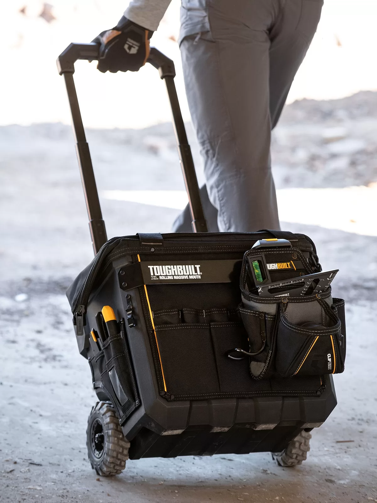 TOUGHBUILT Massive Mouth Hard Bottom XL Black Polyester 18-in Zippered Rolling Tool Bag - Image 20