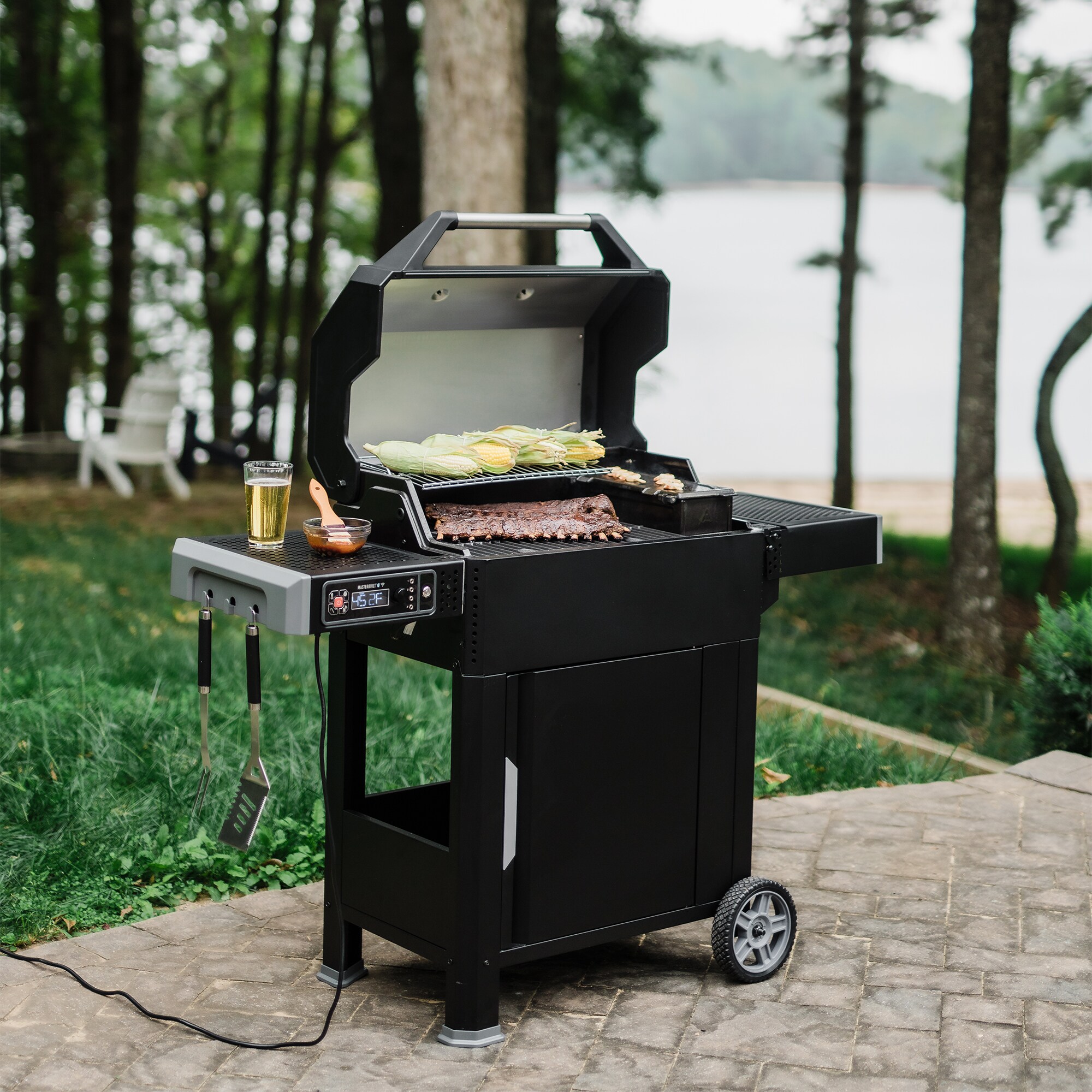 Masterbuilt MB20041124 AutoIgnite Series 545 Digital Charcoal Grill and Smoker in Black - Image 17