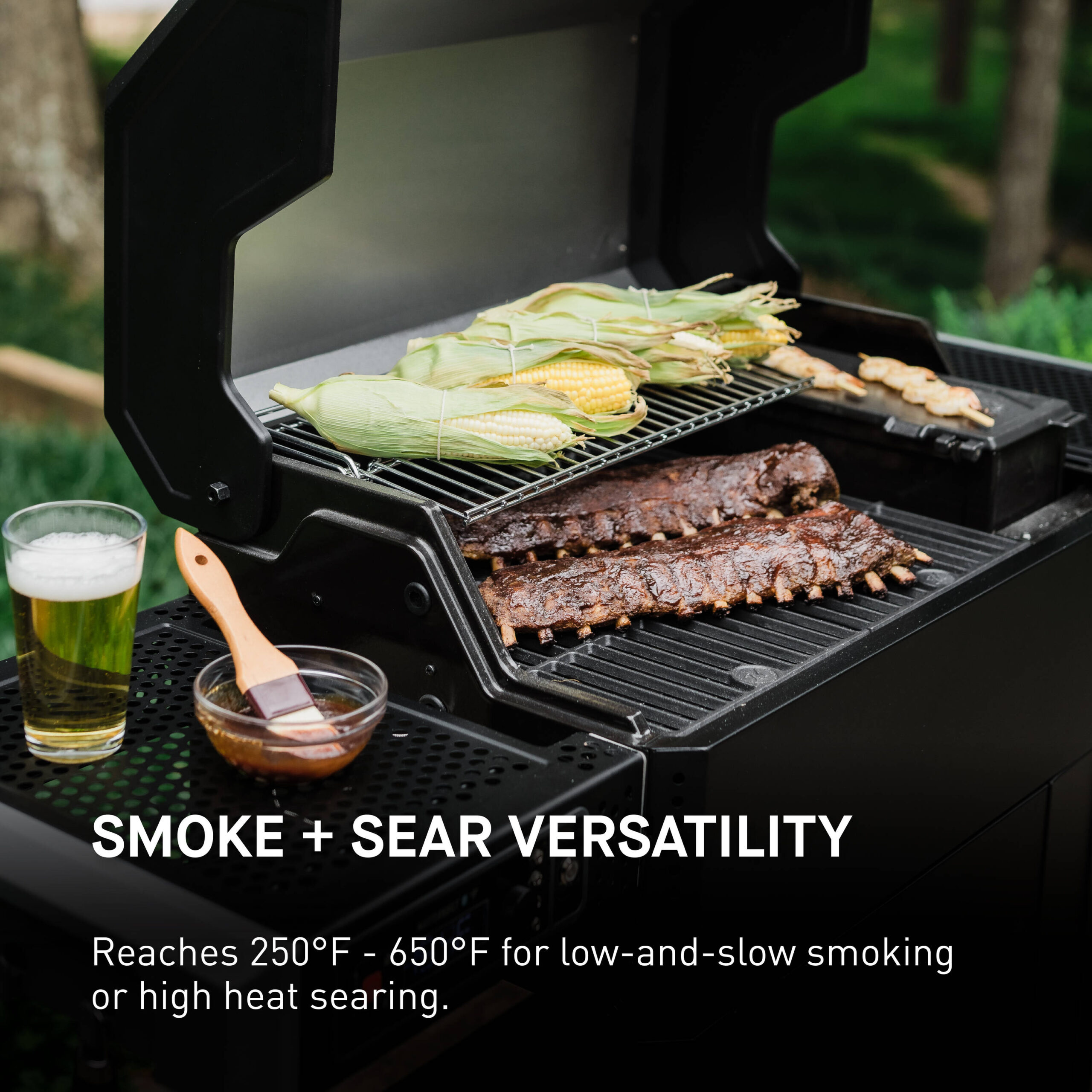Masterbuilt MB20041124 AutoIgnite Series 545 Digital Charcoal Grill and Smoker in Black - Image 7