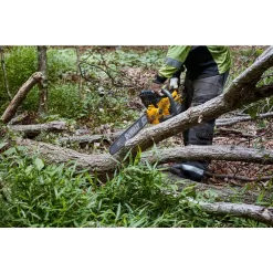 DEWALT 60V MAX 20in. Brushless Battery Powered Chainsaw Kit, (1) FLEXVOLT 5Ah Battery, Charger & 20in. Chain (68 Link)