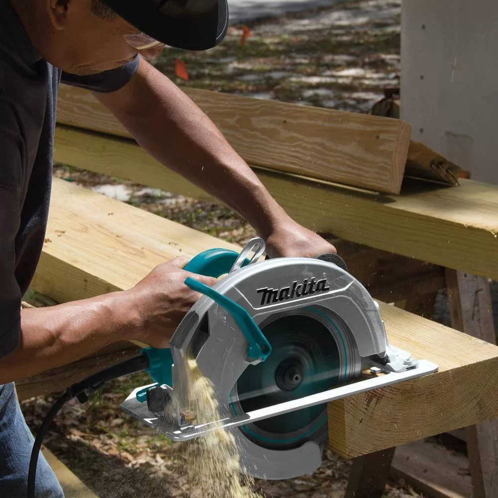 Makita HS0600 15 Amp 10-1/4 in. Corded Circular Saw