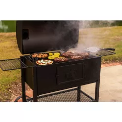 OKLAHOMA JOE'S 19302087 Judge Charcoal Smoker Grill in Black with 540 sq. in. Cooking Space