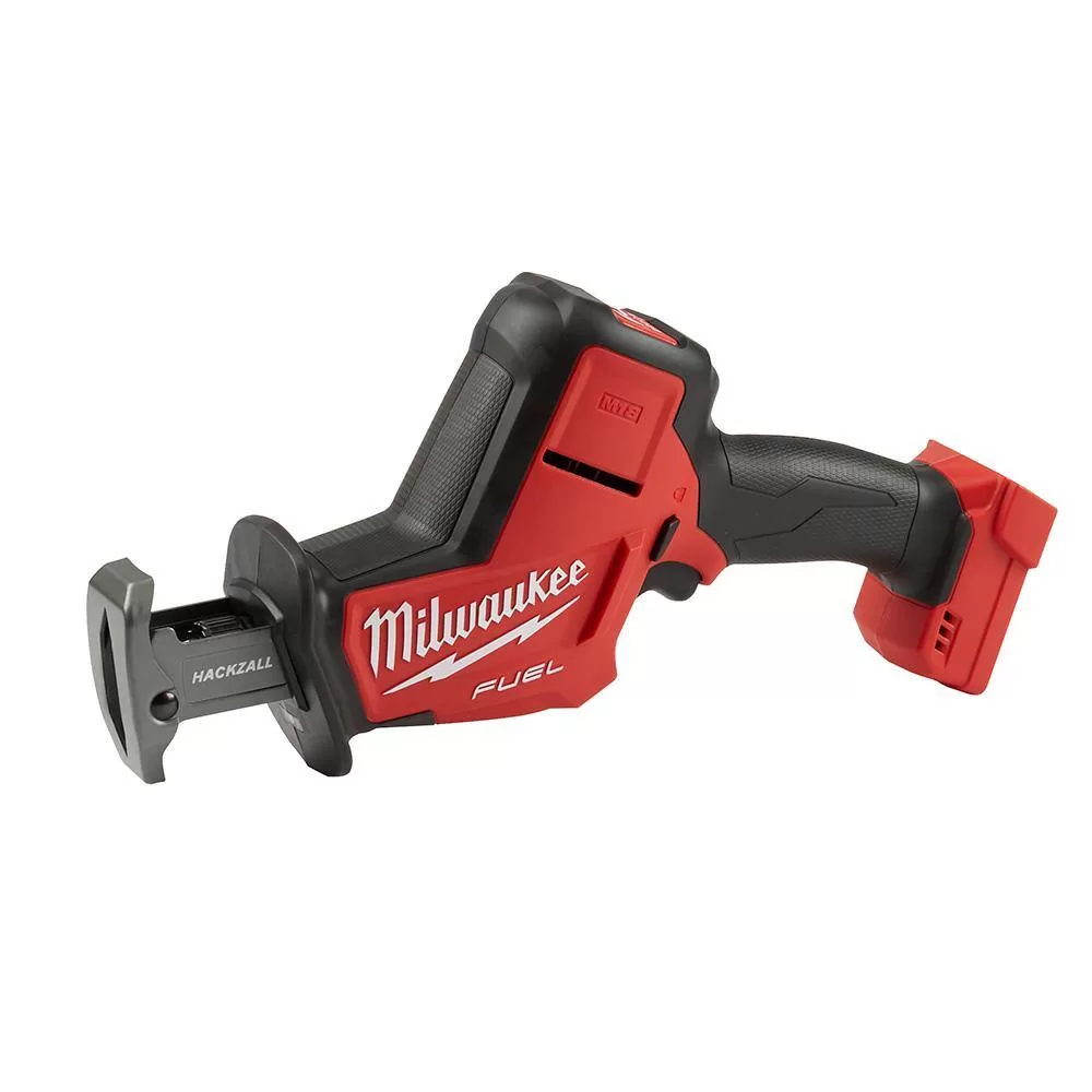 Milwaukee M18 FUEL PACKOUT 18-Volt 2.5 Gal. Lithium-Ion Cordless Wet/Dry Vacuum with HACKZALL Reciprocating Saw Kit