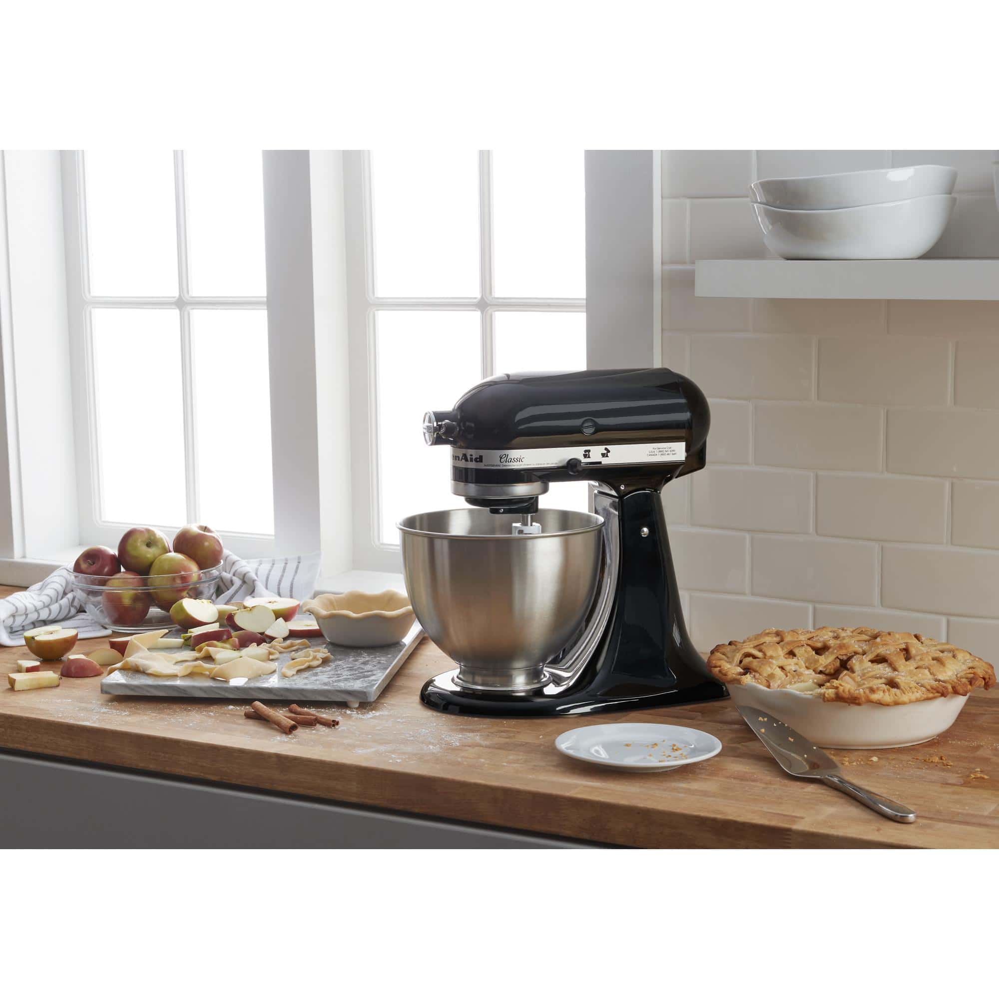KitchenAid Classic Stand Mixer 4.5-Quart 10-Speed Black Residential Stand Mixer