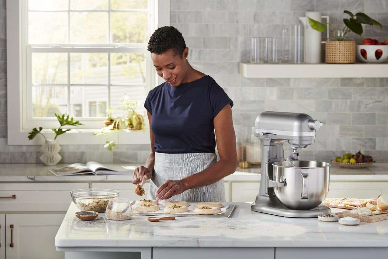 KitchenAid® 7 Quart Bowl-Lift Stand Mixer, Contour Silver