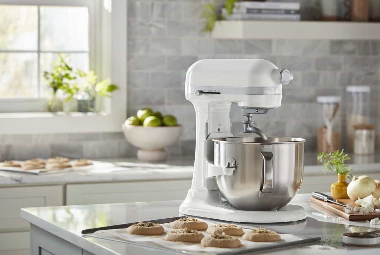 KitchenAid 7 Quart Bowl-Lift Stand Mixer, White