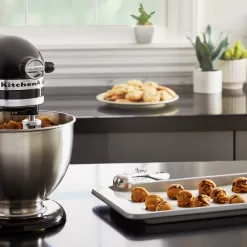 KitchenAid Classic Stand Mixer 4.5-Quart 10-Speed Black Residential Stand Mixer