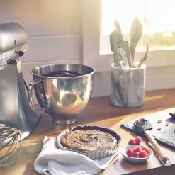 KitchenAid Artisan Series 5 Quart Tilt Head Stand Mixer with Pouring Shield KSM150PS, Contour Silver