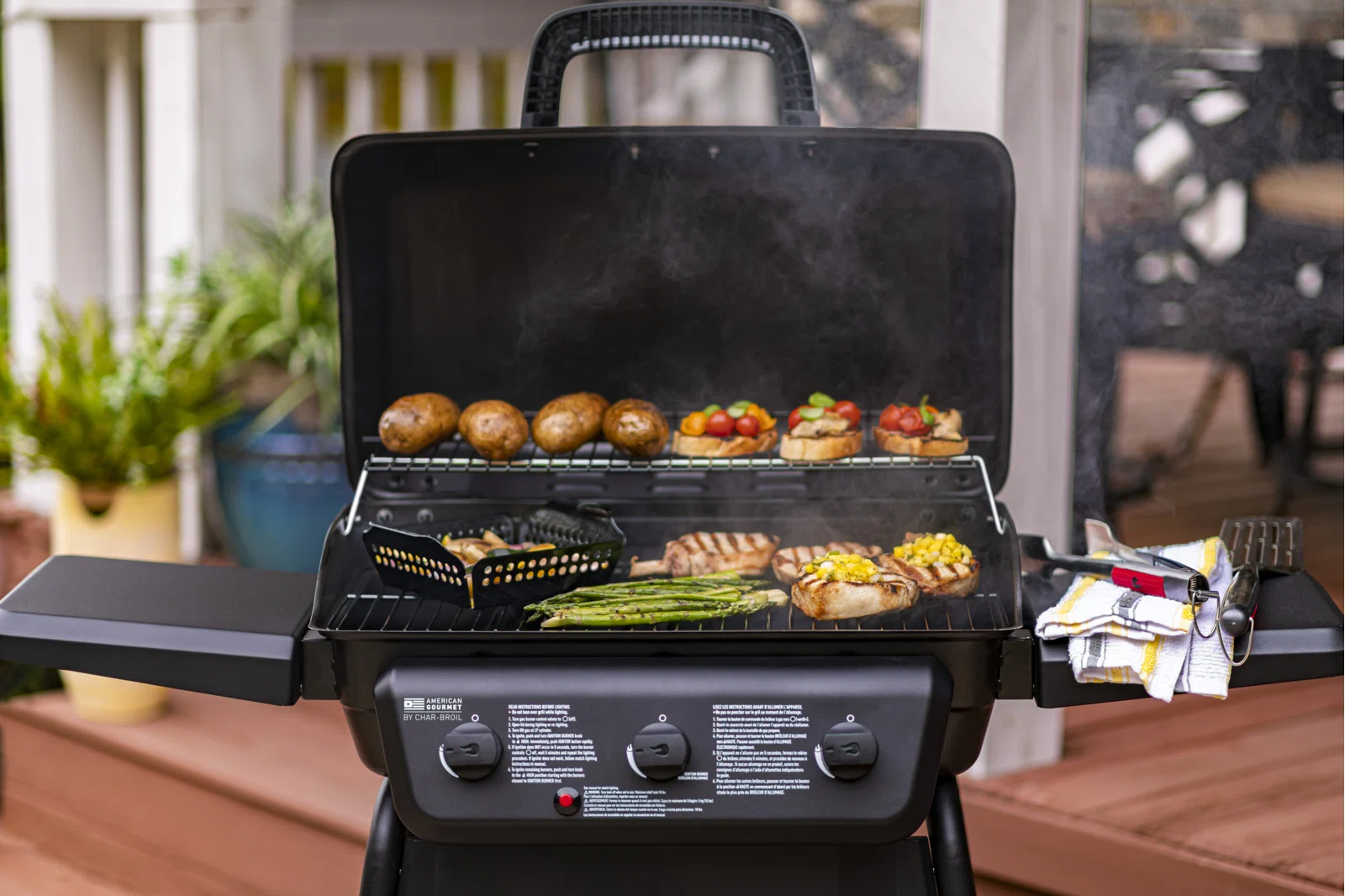 Charbroil American Gourmet 360 Classic Series 3-Burner Compact Propane Gas Grill