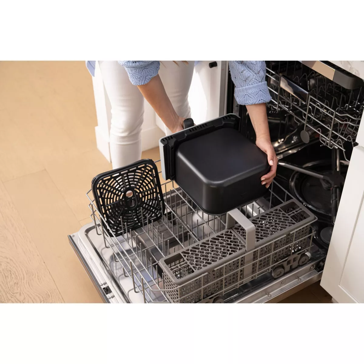 Cosori 6.8qt DualBlaze Air Fryer with Skewer Rack - Gray