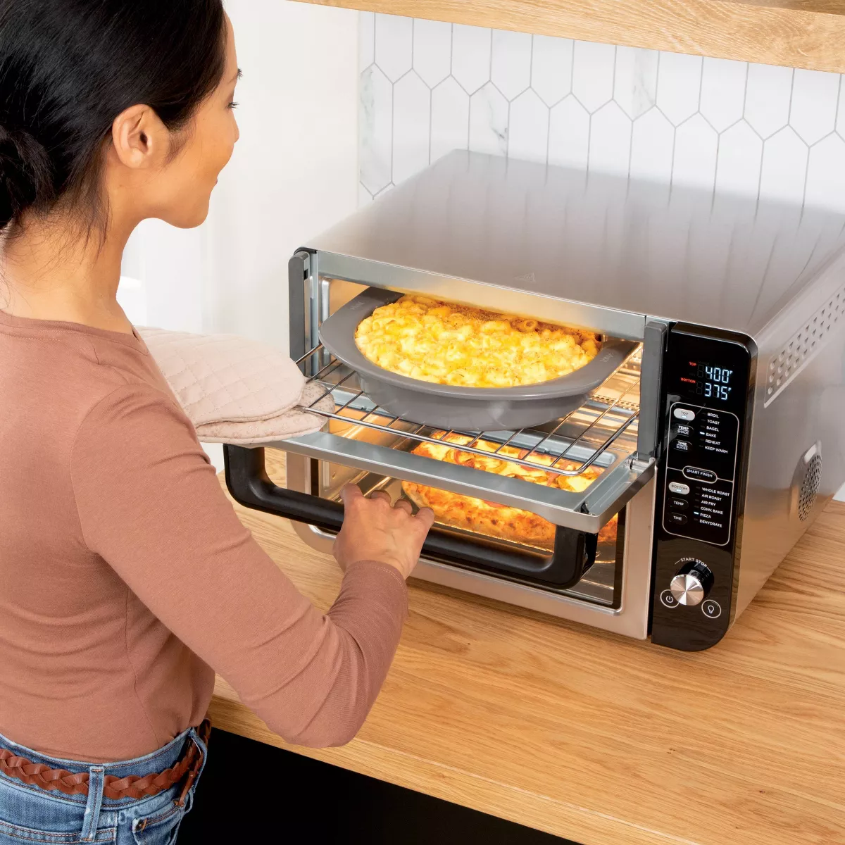 Ninja 12-in-1 Double Oven with FlexDoor, FlavorSeal & Smart Finish, Rapid Top Oven, Convection and Air Fry Bottom Oven - DCT401