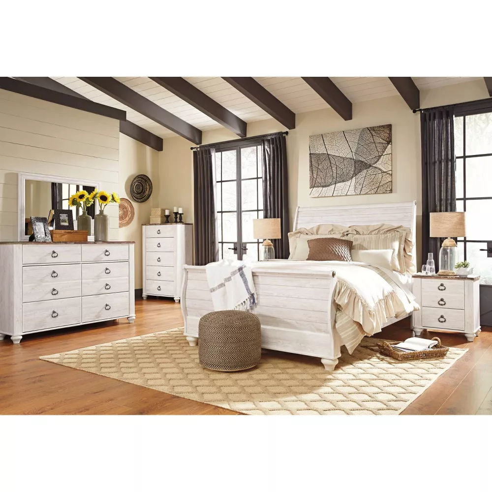 Signature Design by Ashley Willowton Chest of Drawers Cream