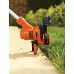 BLACK+DECKER GH900 14 in. 6.5 AMP Corded Electric Single Line 2-in-1 String Trimmer & Lawn Edger with Automatic Feed and POWERDRIVE