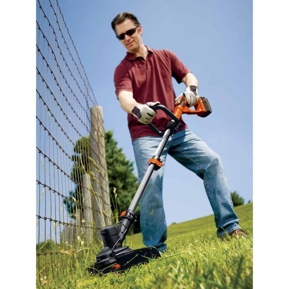 BLACK+DECKER LST136B 40V MAX Cordless Battery Powered 2-in-1 String Trimmer & Lawn Edger (Tool Only)