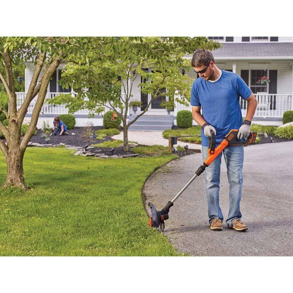 BLACK+DECKER LST522 20V MAX Cordless Battery Powered 2-in-1 String Trimmer & Lawn Edger Kit with (1) 2.5Ah Battery & Charger