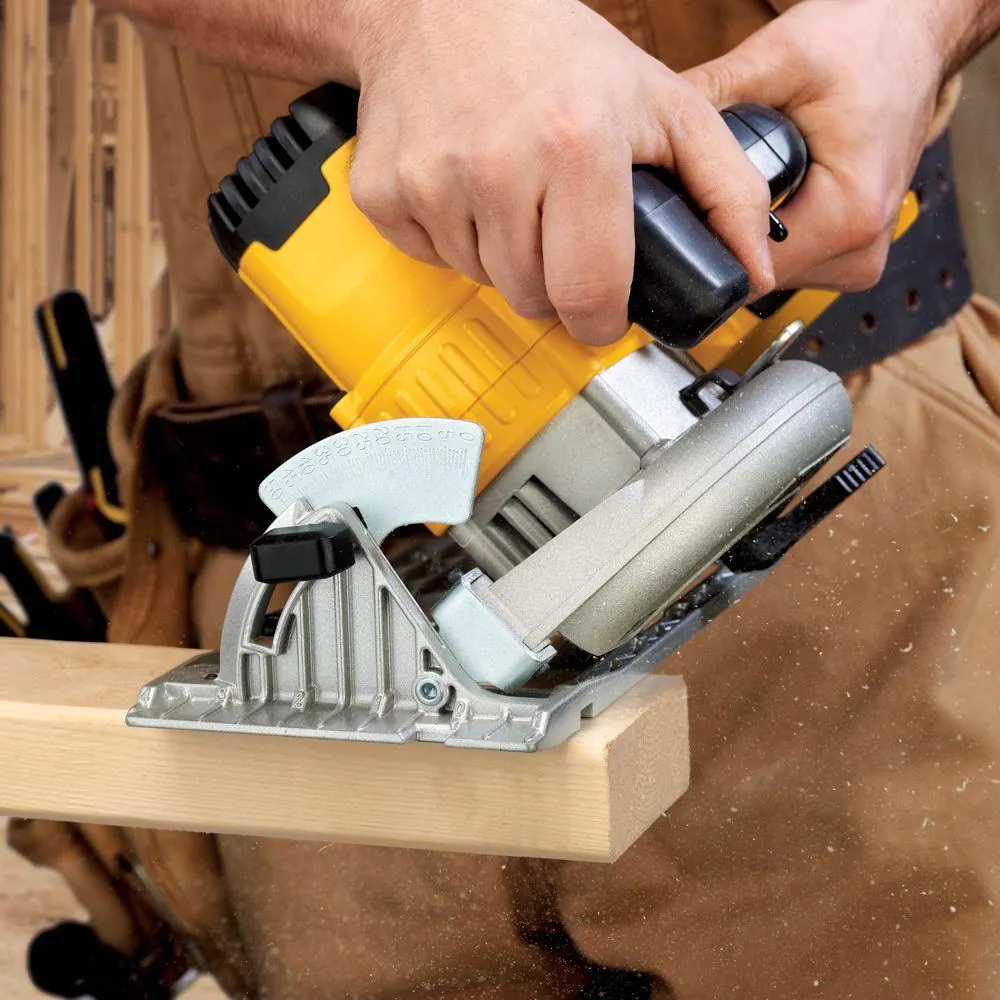DEWALT Circular Saw DCS391B 20-Volt MAX Cordless 6-1/2 in (Tool-Only)