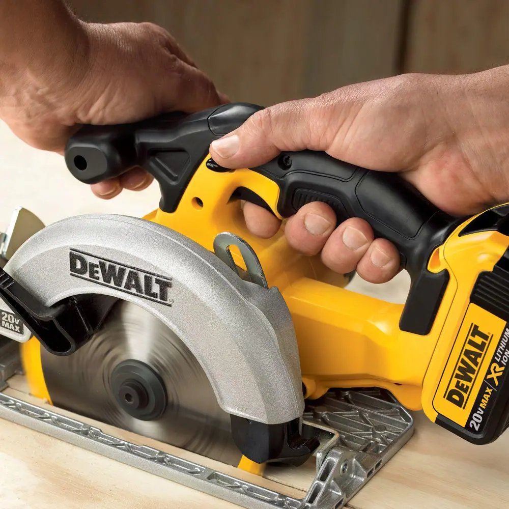 DEWALT Circular Saw DCS391B 20-Volt MAX Cordless 6-1/2 in (Tool-Only)
